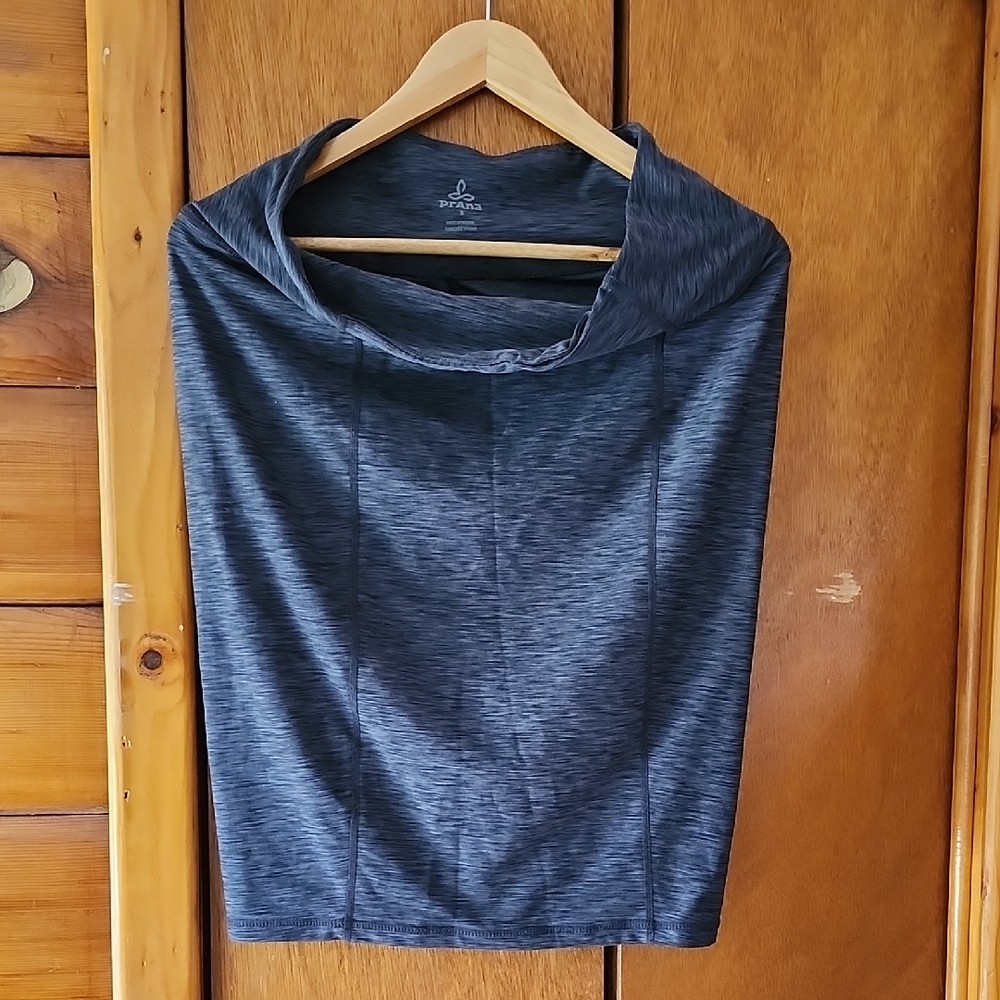 Athleta Charcoal Skirt
